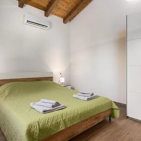 Holiday home Re *