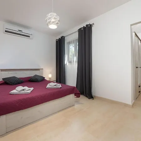 Ferienhaus Re