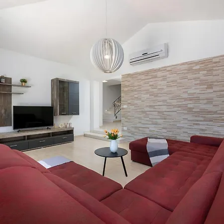 Holiday home Re
