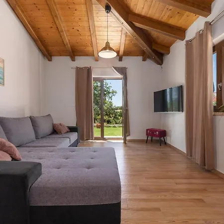 Holiday home Re