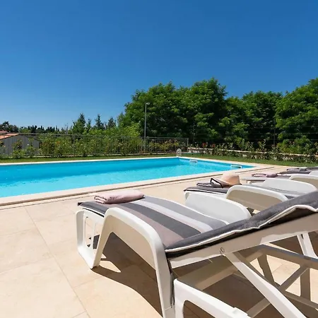 Holiday home Re